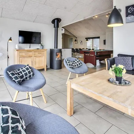 Clea - 200m From The Sea By Interhome *